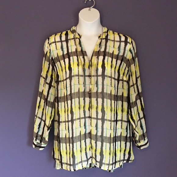 Vince Camuto Sheer Blouse - Picture 3 of 9